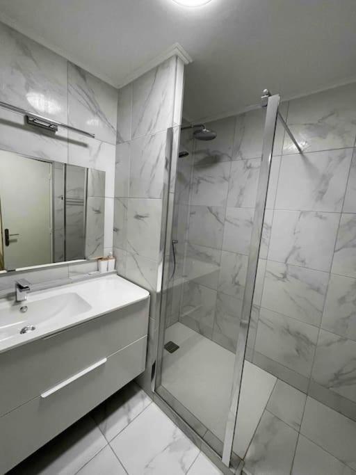 3 Pieces Apartment A Juan-Les-Pins Antibes Extérieur photo